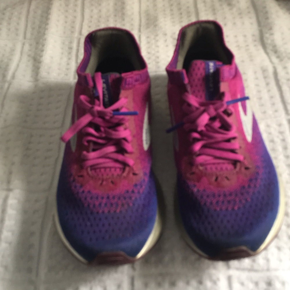 Brooks Levitate 2 Women's Shoes - Purple and Pink - Picture 4 of 8
